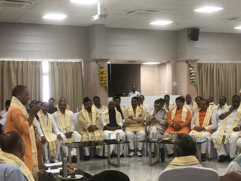 Uttar Pradesh CM hosts lunch for newly elected MPs of BJP