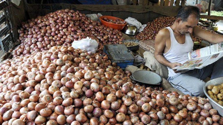 Centre fixes minimum export price for onion at $800/ton