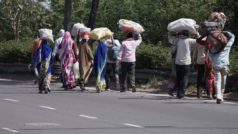 Lockdown day 4: NHAI and toll operators to provide food and water to migrant labourers and workers, instructs Nitin Gadkari