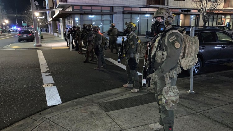 Anti- fascist protesters damage Democratic Party HQ in Portland