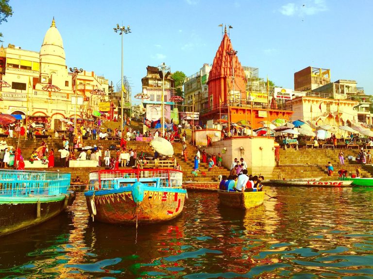 13 devotees from Maharashtra hurt in Varanasi mishap
