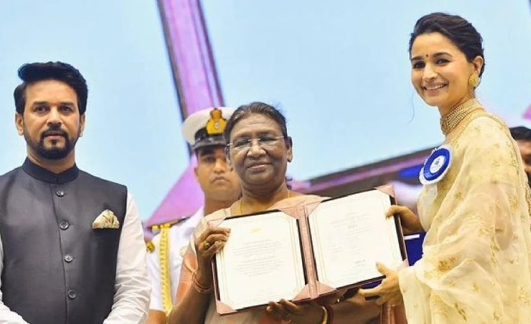 Alia Bhatt dons wedding saree during National Award ceremony, pictures go viral