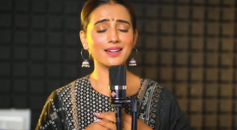 Bhojpuri film superstar Akshara Singh new song ‘Chhathi Maiya Kariha Dular…’ released on Youtube