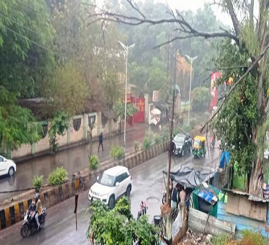 Weather update: 8 districts including Lucknow receive moderate rainfall, rain likely in 23 districts of UP