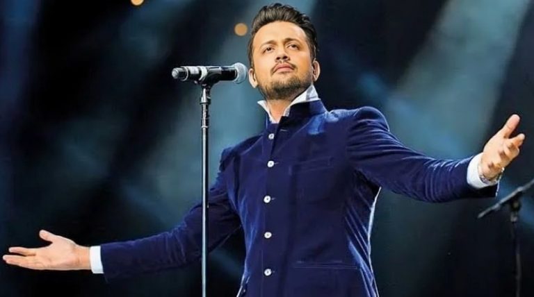 Pakistani singer Atif Aslam to work in Hindi Film Industry after 7 yrs