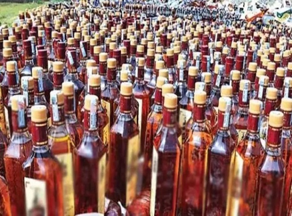 1.20 lakh liters of illegal liquor seized on Christmas and New Year in UP