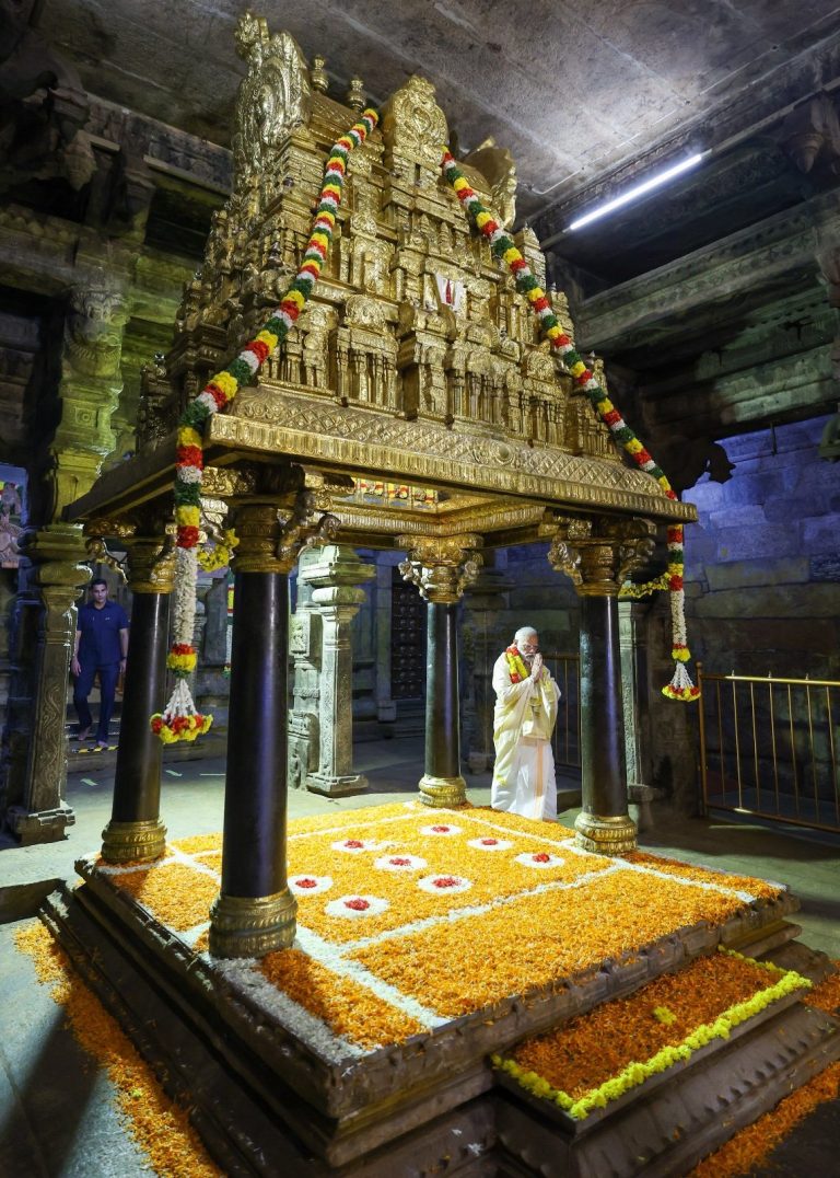 PM Modi prays for the health and well-being of the countrymen in Tamil Nadu temple