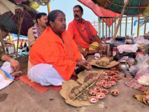 Bangladeshi Muslim woman brought up in London adopts Hinduism in Kashi
