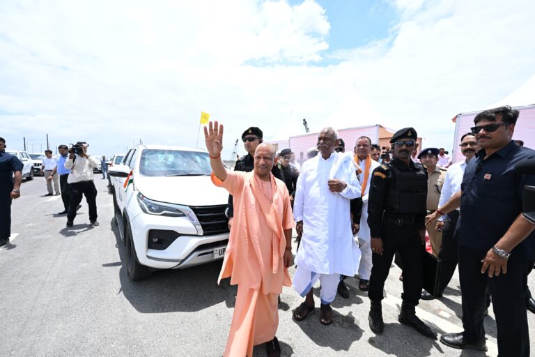 CM Yogi inaugurates the Gorakhpur Link Expressway
