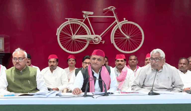 BJP govt not cleaning rivers but cleaning budget, says Akhilesh Yadav while talking to presser