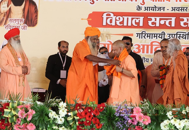 Saints show the society the path of unity and connecting: CM Yogi