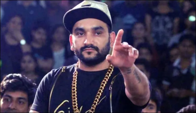 Assailants open fire at Bollywood singer Fazilpuria in Gurugram