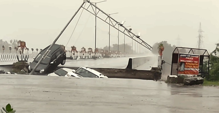 Update: 32 people died in landslide near Vaishno Devi temple