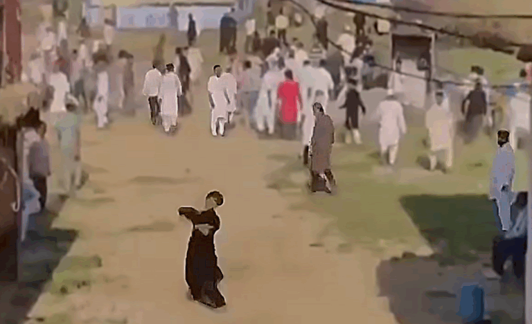 Riot erupts during I ❤️Muhammad march in Bareilly, police restore to lathi charge as violent mob pelt stones at police and administration