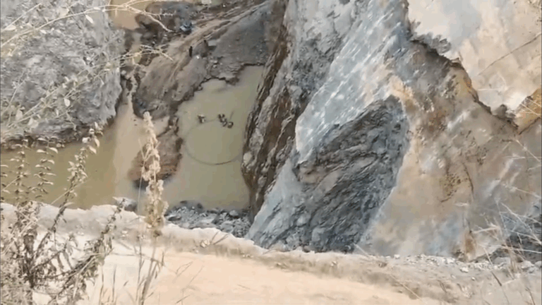 Sonbhadra mining accident: 6 bodies recovered so far, Minister arrives to review rescue ops