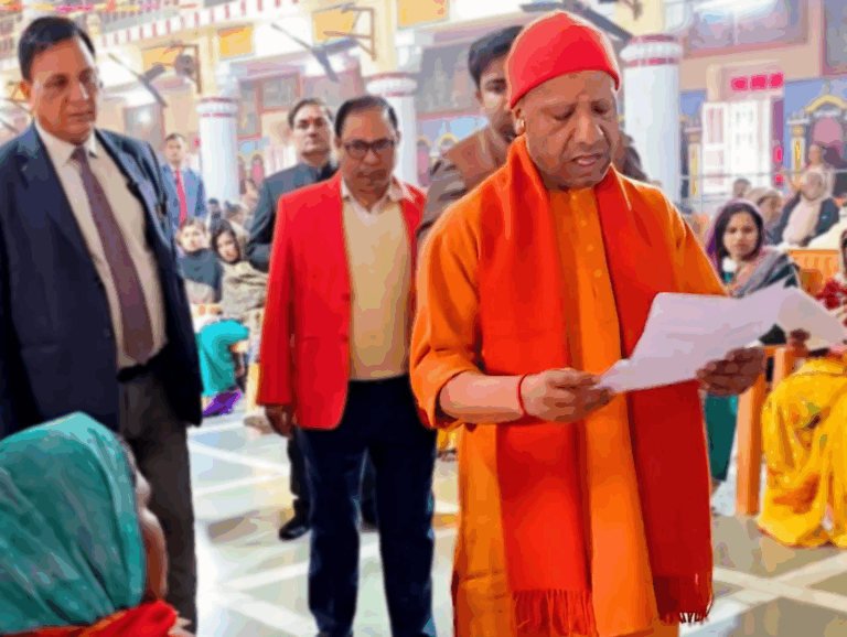 “Don’t worry, every problem will be solved”, says CM Yogi on 2nd day of ‘Janta Darshan’ in Gorakhpur