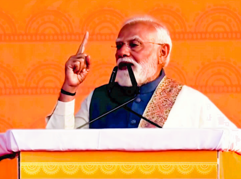 Congress’s ‘Shaahee Parivaar’ lowered the stature of great people who contributed to the India’s development: PM Modi