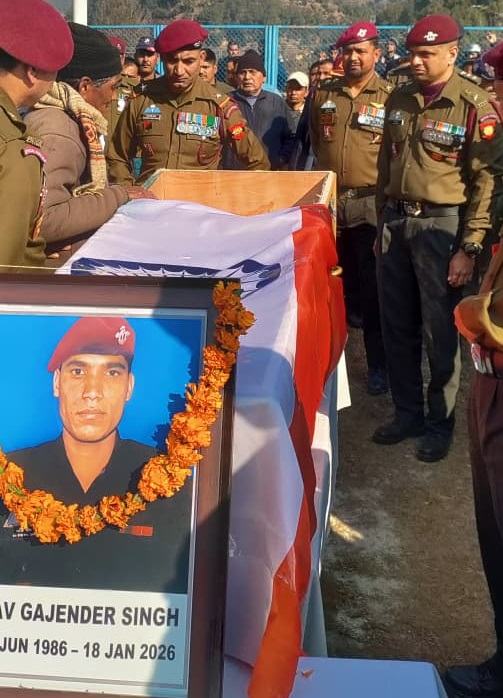 ‘Shaheed’ Gajendra Gadhiya cremated with full military honour at his hometown