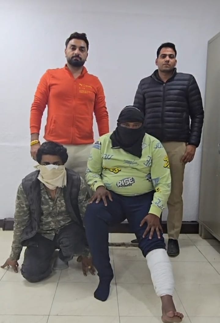 Two notorious criminals of Himanshu Bhau gang held in Delhi police encounter