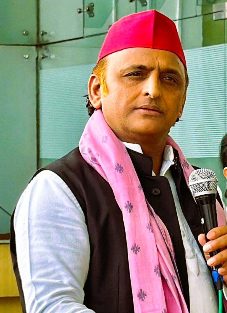 Akhilesh Yadav meets Mamata Banerjee at Nabanna, says WB CM is the only leader  capable of challenging the BJP