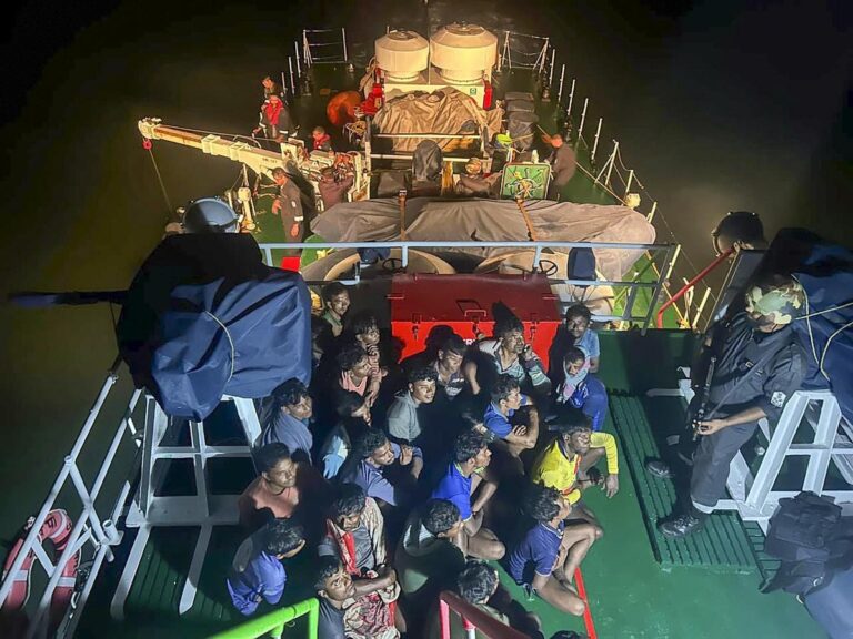Indian Coast Guard arrests 24 Bangladeshi fishermen
