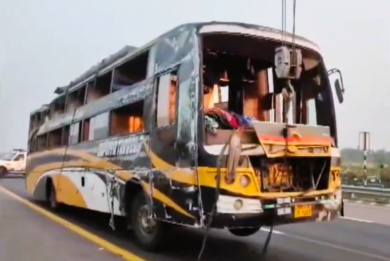Double-Decker bus bound for Bihar turns turtle in Lucknow, 5 passengers dead, several injured
