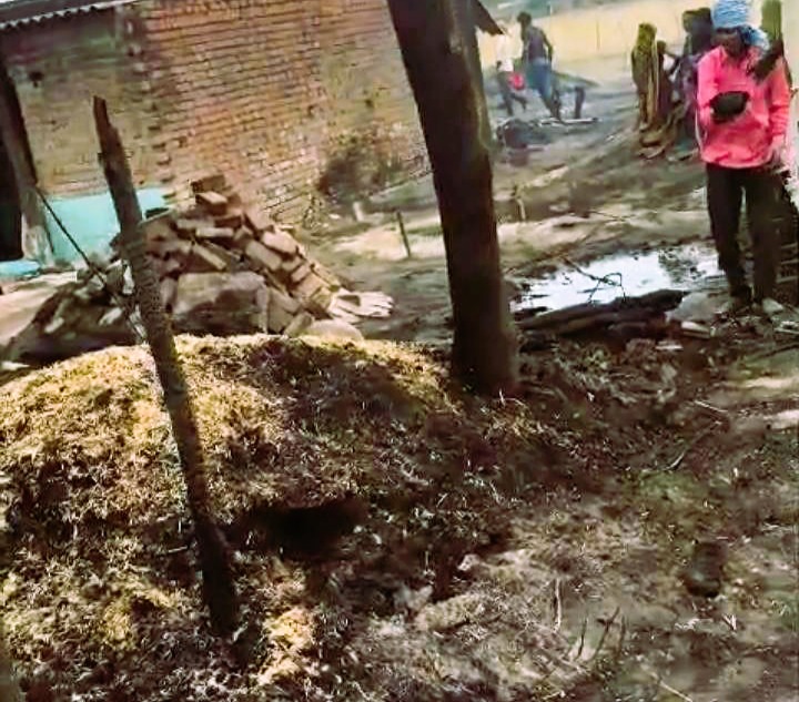 Kheri, Lucknow, Ghaziabad reeling under fire incidents; SDM Inspects damage in Kamp Tanda village in Kheri